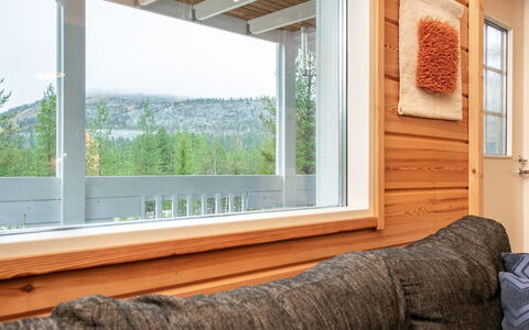 Tillikka: Balcon, Appartement, Ombre, Verre, Condominium, Balustrade, Porche, Daylighting, Plate-Forme, Mobilier De Jardin