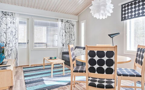 Lumi B 10: Balcon, Appartement, Ombre, Verre, Condominium, Balustrade, Porche, Daylighting, Plate-Forme, Mobilier De Jardin