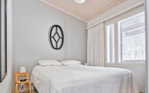 Lumi B 10: Balcon, Appartement, Ombre, Verre, Condominium, Balustrade, Porche, Daylighting, Plate-Forme, Mobilier De Jardin
