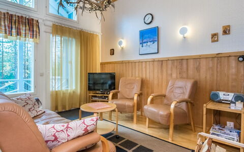 Isokurunpuisto a 2: Balcon, Appartement, Ombre, Verre, Condominium, Balustrade, Porche, Daylighting, Plate-Forme, Mobilier De Jardin