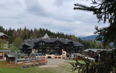 Morillon 604: Ciel, Nuage, Plante, Montagnes, Arbre, Paysage, Loisir, Montagne, Chaîne De Montagnes, Herbe