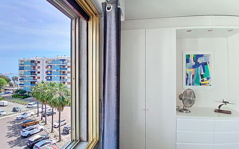 Cagnes-Sur-Mer 173: Design Intérieur, Sol, Sol, Pièce, Appartement, Plafond, Verre, Conception, Daylighting, Hôtel
