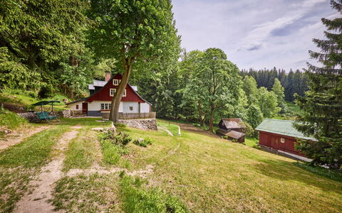Sunny Slope & Sauna: Arbre, Chalet, Maison, Domicile, Zone Rurale, Village, Ferme, Des Bois, Cabane, Mélèze