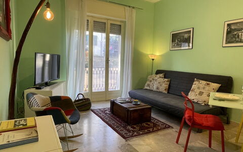 Letizia: Ciel, Neige, Bâtiment, Fenêtre, Pente, Gelé, Maison, Géologique Phénomène, Design Urbain, L'Hiver
