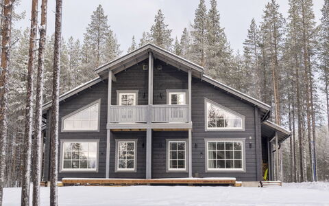 Levin Ahmahovi 2B: Bois, Maison, Neige, Chalet, Domicile, L'Hiver, Toit, Gelé, Siding, Pente