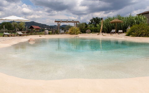 Villa Tavernacce: L'Eau, Ciel, Nuage, Propriété, Plante, Piscine, Bleu Azur, Arbre, Aqua