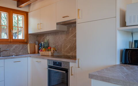 Anusach: Cabinetry, Comptoir, Propriété, Bâtiment, Evier, Fenêtre, Bois, Cuisine, Appareil De Cuisine, Cuisinière