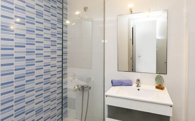 Logement:&nbsp;Jardines Family 206 718.2