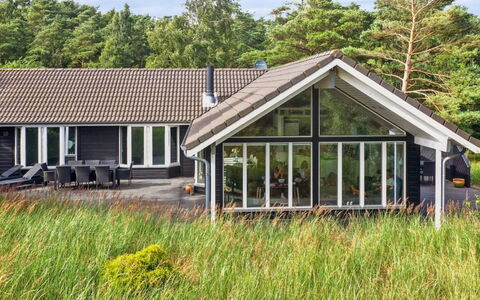 Ansgar - 150M from the Sea: Domicile, Toit, Chalet, Biens, Siding, Ferme, Aménagement Paysager, Porche, Batiments Jardin