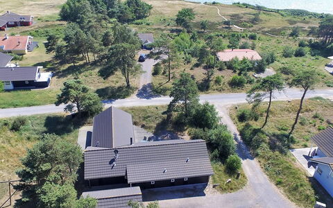 Ansgar - 150M from the Sea: Bois, Meubles, Appartement, Pièce, Plafond, Tache De Bois, Chaise, Dur, Vernis, Lumber