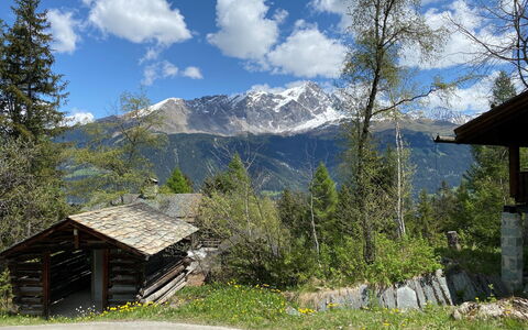 Chalet Rodas 9: Nuage, Ciel, Plante, Montagne, Propriété, Écorégion, Paysage Naturel, Arbre, Montagnes, Mélèze