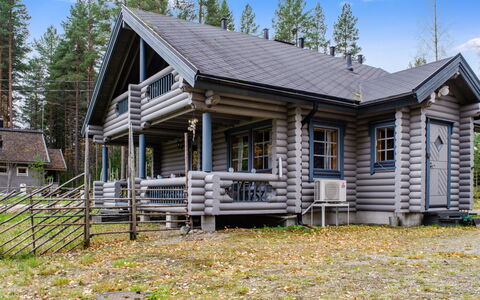 Kuukkeli: Lit, Meubles, Chambre, Design Intérieur, Literie, Drap De Lit, Sol, Bois, Sol, Pièce