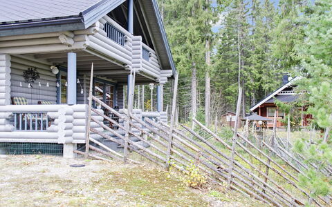 Kaakkuri: Bois, Maison, Neige, Chalet, Domicile, L'Hiver, Toit, Gelé, Siding, Pente