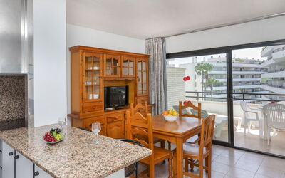 Logement:&nbsp;Riviera Park J 57 703.7