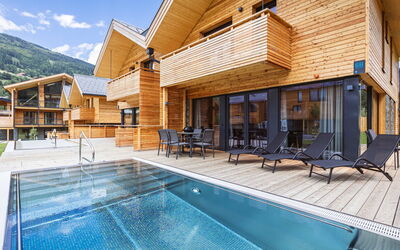 #7A mit Sauna & Pool 180.17: Ciel, Bâtiment, Propriété, Table, Meubles, Nuage, Montagne, Design Intérieur, Mobilier De Jardin, Bois