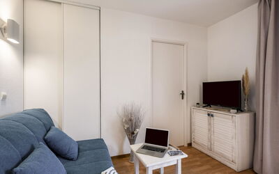 Les Alcyons T3 600.3: Meubles, Propriété, Canapé, Confort, Table, Éclairage, Salon