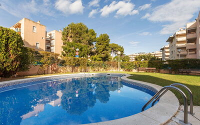 La Pineda 704