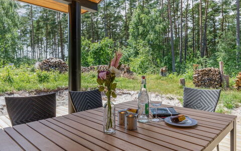 Anarosa - 200M from the Sea: Bois, Meubles, Chaise, Mobilier De Jardin, Eco Hôtel, Batiments Jardin, Tableau De Plein Air, Dur, Jardin, Ombre
