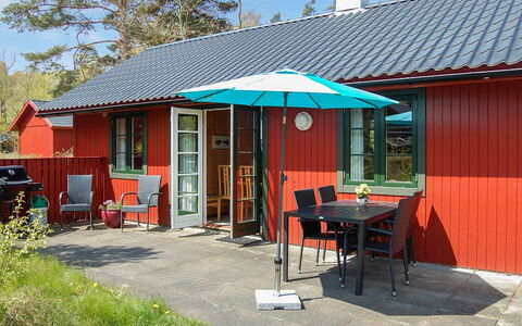 Ulla - 300M from the Sea: Mobilier De Jardin, Chalet, Ombre, Chaise, Cour, Tableau De Plein Air, Tache De Bois, Arrière-Cour, Batiments Jardin, Dur