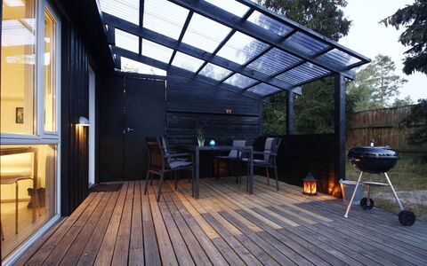 Talvikki - 250M from the Sea: Bois, Meubles, Appartement, Pièce, Plafond, Tache De Bois, Chaise, Dur, Vernis, Lumber