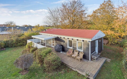 Anni - 250M from the Sea: Bois, Toit, Architecture, Domicile, Maison, Chalet, Siding, Dur, Pente, Biens