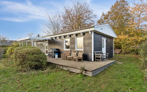 Anni - 250M from the Sea: Bois, Toit, Architecture, Domicile, Maison, Chalet, Siding, Dur, Pente, Biens