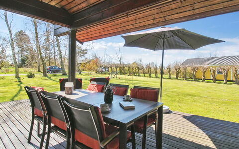 Nikolce - 250M from the Sea: Piscine, Mobilier De Jardin, Meubles, Recours, Dalle, Eco Hôtel, Ombre, Chaise, Loisir, Biens
