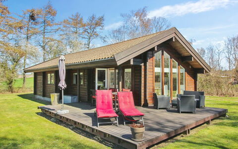 Nikolce - 250M from the Sea: Piscine, Mobilier De Jardin, Meubles, Recours, Dalle, Eco Hôtel, Ombre, Chaise, Loisir, Biens