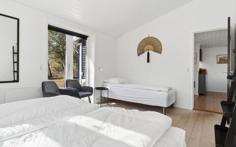Aida - 400M from the Sea: Bois, Domicile, Porte, Chalet, Siding, Planche, Conception, Porche, Dur