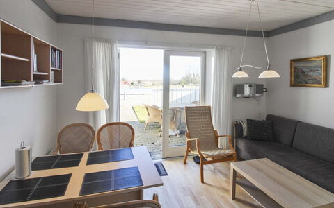 Fränze - 6Km from the Sea: Bois, Meubles, Appartement, Pièce, Plafond, Tache De Bois, Chaise, Dur, Vernis, Lumber