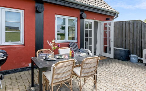 Antine - 6Km from the Sea: Bois, Toit, Domicile, Maison, Architecture, Siding, Lot Terre, Chalet, Cabanon, Batiments Jardin