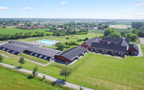 Antine - 6Km from the Sea: Bois, Toit, Domicile, Maison, Architecture, Siding, Lot Terre, Chalet, Cabanon, Batiments Jardin