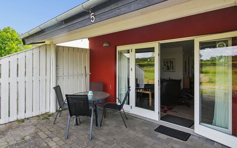Erica - 6Km from the Sea: Porte, Ombre, Tache De Bois, Cour, Chaise, Dur, Arrière-Cour, Accueil Porte, Cour, Mobilier De Jardin