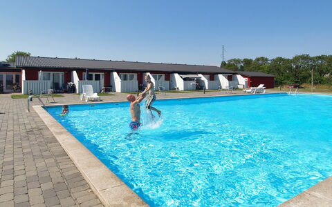 Erica - 6Km from the Sea: Meubles, Design Intérieur, Chaise, Sol, Table, Recours, Sol, Plafond, Pièce, Eco Hôtel