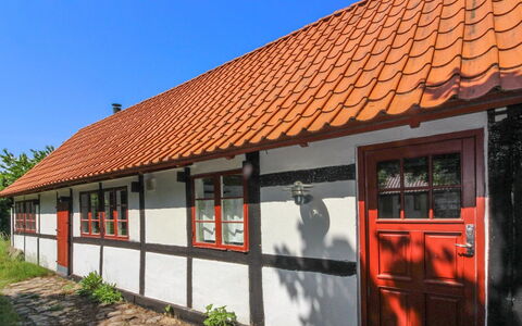 Viggo - 300M from the Sea: Bois, Maison, Chalet, Domicile, Toit, Zone Rurale, Siding, Cabane En Rondins, Batiments Jardin, Dur