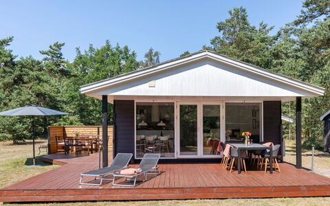 Gottfrieda - 300M from the Sea