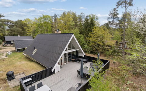 Lillesol - 400M from the Sea: Bois, Toit, Architecture, Domicile, Maison, Chalet, Siding, Dur, Pente, Biens
