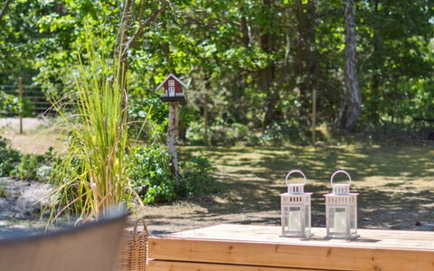 Malou - 350M from the Sea: Bois, Tache De Bois, Planche, Dur, Chalet, Plate-Forme, Siding, Ombre, Parquet, Batiments Jardin