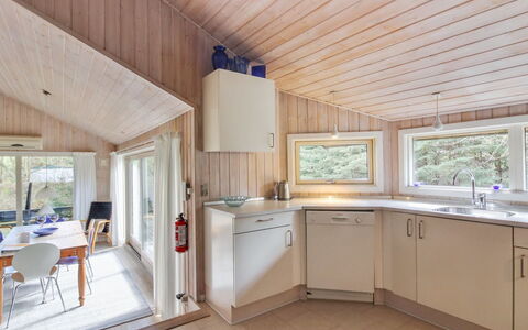 Adelbrand - 400M from the Sea: Bois, Maison, Chalet, Domicile, Toit, Zone Rurale, Siding, Cabane En Rondins, Batiments Jardin, Dur