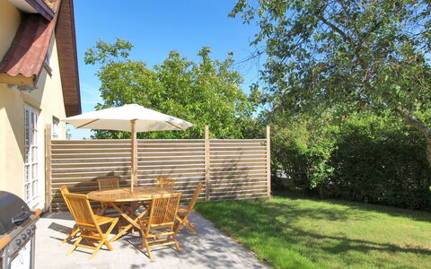 Ødmar - 400M from the Sea: Mobilier De Jardin, Meubles, Ombre, Chaise, Chalet, Jardin, Cour, Arrière-Cour, Aménagement Paysager, Dalle
