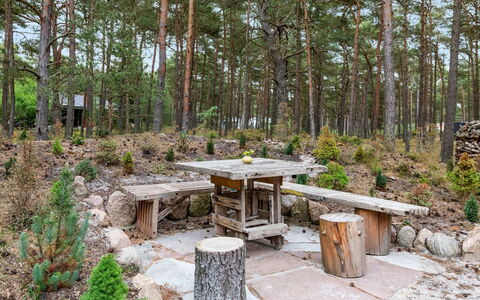 Dagi - 300M from the Sea: Bois, Maison, Chalet, Domicile, Toit, Zone Rurale, Siding, Cabane En Rondins, Batiments Jardin, Dur