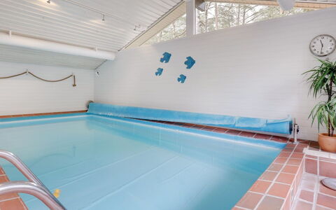 Dagi - 300M from the Sea: Bois, Maison, Chalet, Domicile, Toit, Zone Rurale, Siding, Cabane En Rondins, Batiments Jardin, Dur