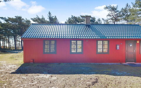 Jale - 50M from the Sea: Bois, Maison, Chalet, Domicile, Toit, Zone Rurale, Siding, Cabane En Rondins, Batiments Jardin, Dur