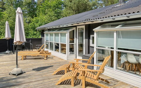 Ila - 500M from the Sea: Bois, Porche, Porte, Plate-Forme, Domicile, Meubles, Dur, Sol, Composite, Siding
