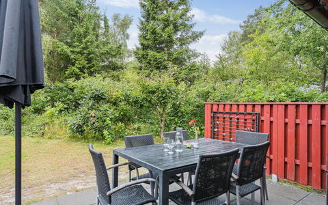 Nahuel - 200M from the Sea: Bois, Toit, Chalet, Cabane En Rondins, Biens, Faisceau, Lumber, Porche, Conception, Dur