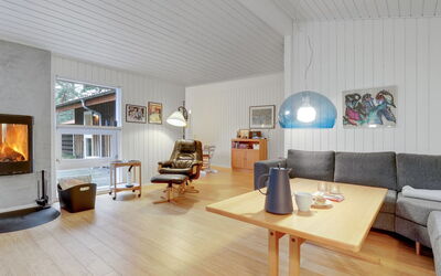 Gaja - 1Km from the Sea