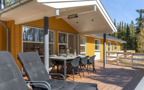 Arndis - 600M from the Sea: Bois, Maison, Chalet, Domicile, Toit, Zone Rurale, Siding, Cabane En Rondins, Batiments Jardin, Dur