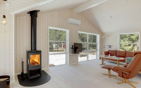 Arndis - 600M from the Sea: Bois, Maison, Chalet, Domicile, Toit, Zone Rurale, Siding, Cabane En Rondins, Batiments Jardin, Dur