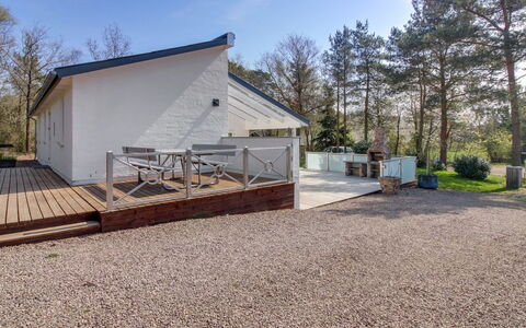 Antigona - 250M from the Sea: Bois, Maison, Chalet, Domicile, Toit, Zone Rurale, Siding, Cabane En Rondins, Batiments Jardin, Dur