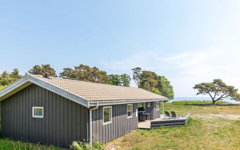 Botolphus - 20M from the Sea: Bois, Maison, Chalet, Domicile, Toit, Zone Rurale, Siding, Cabane En Rondins, Batiments Jardin, Dur